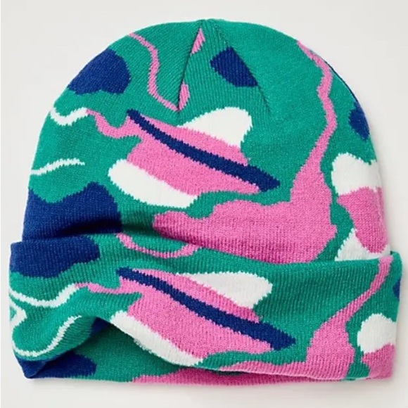 FP Movement by Free People Accessories - NWT Free People Movement Jumping Jacquard Beanie – Bright Camo – One Size